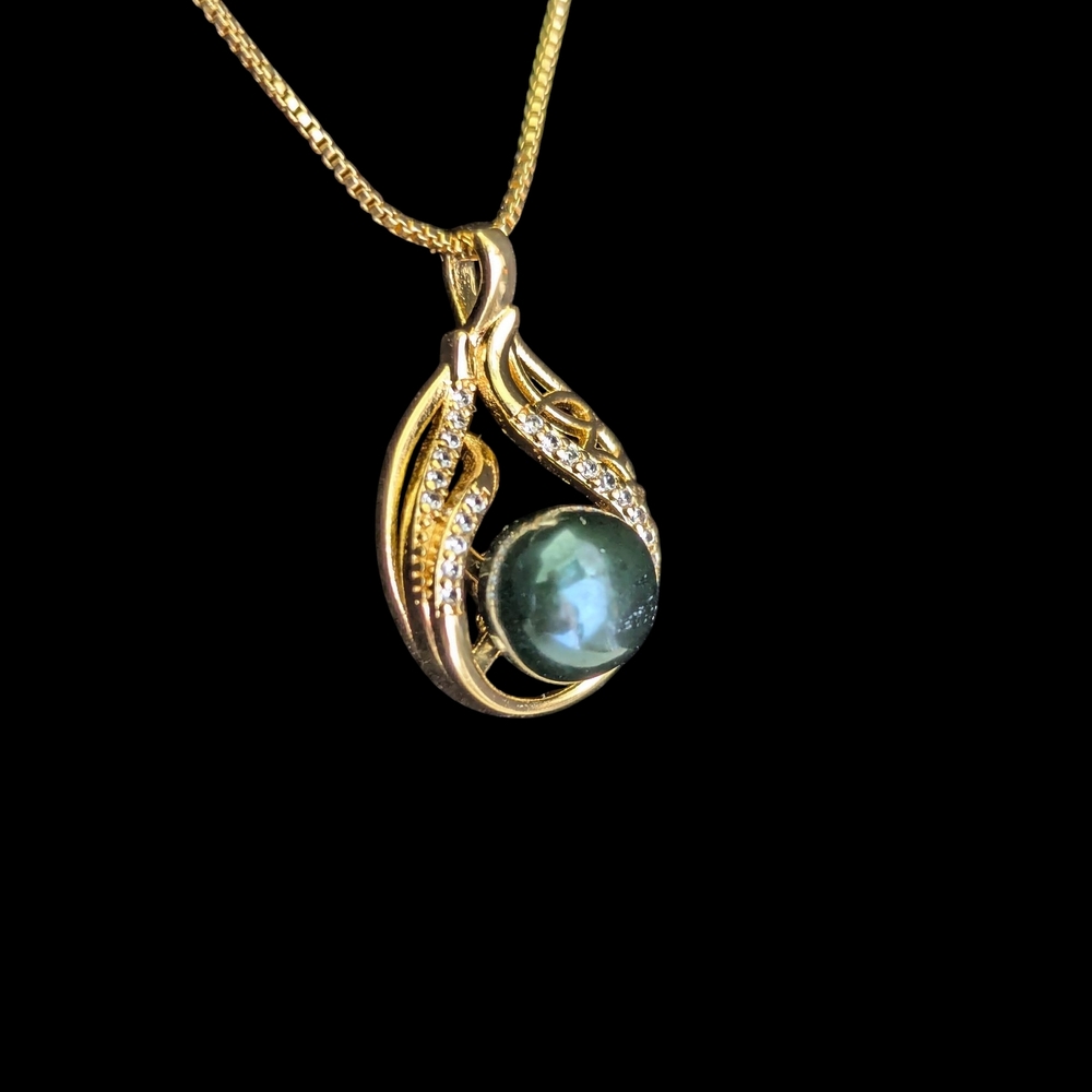 Tahitian Pearl and Mossianite Pendant